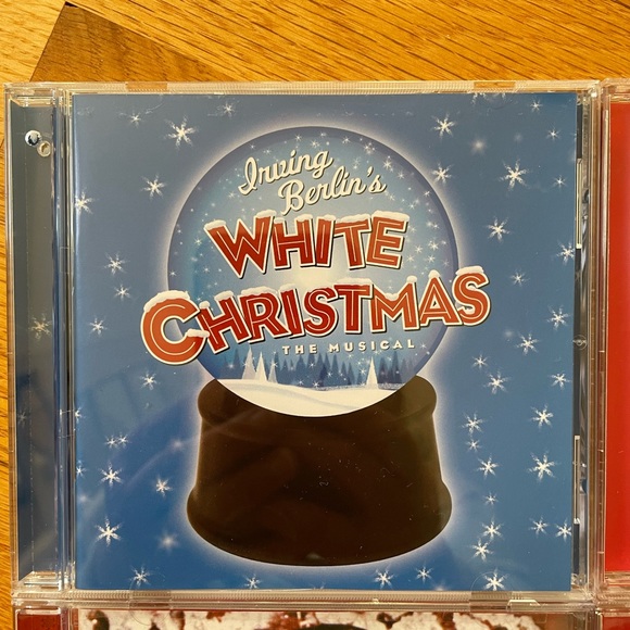 4 CHRISTMAS MUSIC CD’s includes Disney and Elvis - Picture 4 of 11